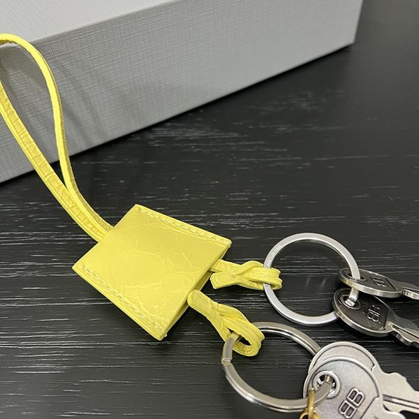 絶対欲しい！バレンシアガ エッフェルタワー チャーム 7956412
